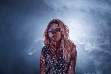 Fototapeta premium girl, woman, Zombies, Apocalypse, burnt people