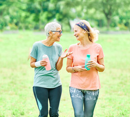 Fototapeta premium outdoor senior fitness woman lifestyle active sport exercise healthy fit retirement elderly mature talking communication fun