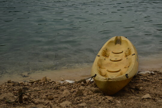 kayak encallado
