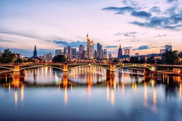 Das Geschäftsviertel in Frankfurt, Deutschland © Stockbym