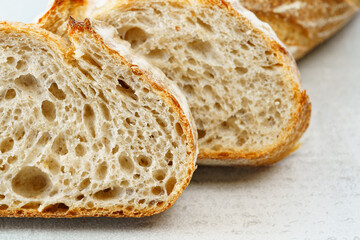 カットされたパンの断面