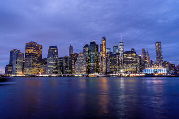 Fototapeta na wymiar Blick von Brooklyn Heights Brooklyn Bridge Park 1 auf Lower Manhattan New York USA