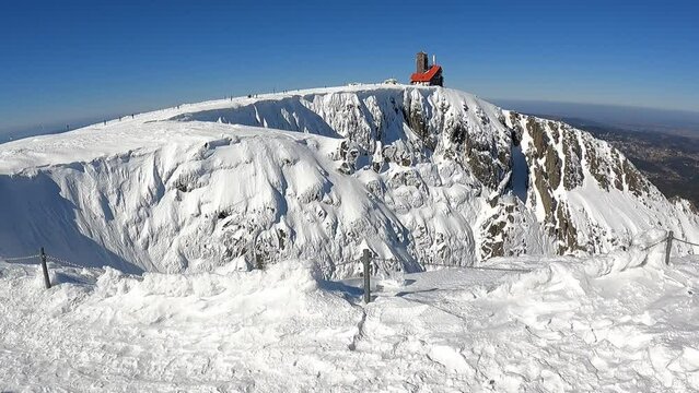 Śnieżne Kotły zima g&oacute;ry Karkonosze