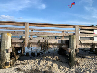 Obraz premium Alte Seebrücke Anleger Ostsee Zingst Darss Fischland Zingst Mecklenburg-Vorpommern.