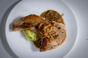 lamb chops with potatoes