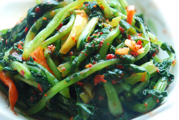 Young radish water kimchi crispy