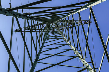 Hochspannungsfreileitungsmast für Strom