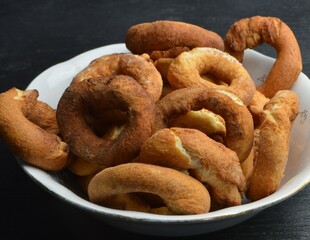 bagels with seeds