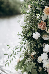 Obraz na płótnie Canvas flower arrangement in delicate shades for the wedding ceremony