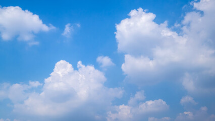 Blue sky and white clouds with clear air.