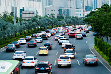Naklejka premium Traffic jam in the rush hour evening