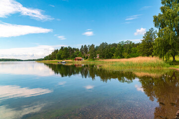 Sweden, Loftahammar, Grassy coastline © Image Source RF