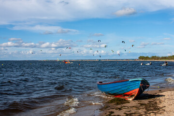Łódka na brzegu © Sagittarius