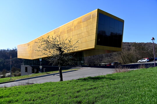 Arche Nebra, Besucherzentrum zur Himmelsscheibe 2019,  Kontakt bei Bedarf: 0173 874 6555	