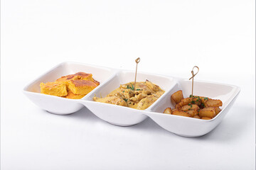 Comidas tradicionales en potes 