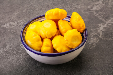 Marinated patissons in the bowl