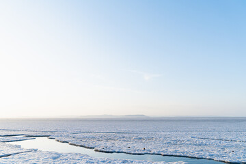 Fototapeta na wymiar frozen lake in winter