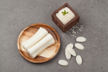 Garae rice cake, white rice cake, rice, holidays, Lunar New Year's Day, rice cake soup, New Year's food, ingredients, cooking, meal, dishes, food, reservations, food,