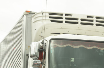 冷凍トラック　冷凍機	
