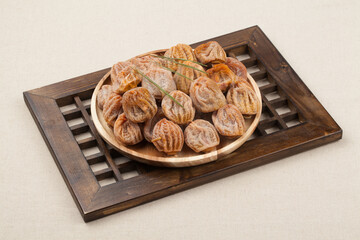 Dried persimmons, persimmons, half dried persimmons, dried persimmons, seedless, fruit, desserts, dried, dried, sweet, food, snacks, fruits, ingredients, desserts.
