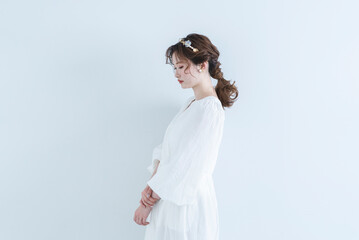 ウェディングヘアメイクをした花嫁