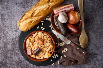 Traditional Asturian bean stew and its ingredients