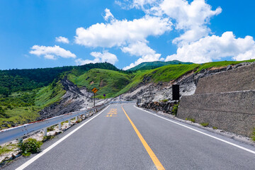 夏の志賀高原　志賀草津道路沿いの殺生河原（群馬県草津町）