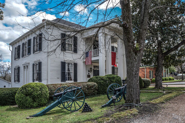 View of Lotz House Museum. Historical place museum in Franklin, Tennessee. United States. - obrazy, fototapety, plakaty