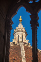 Italia, Toscana, Firenze, il Campanile di Giotto. Vista sul Duomo.