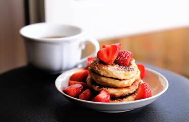 closeup pancakes with strawberries food sweet dessert tasty nobody