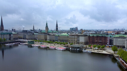 Obraz premium The beautiful city center of Hamburg with Alster River lake - aerial photography