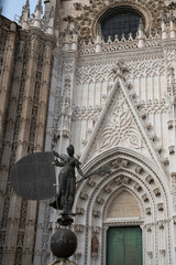 Fototapeta na wymiar Kathedrale Sevilla Spanien