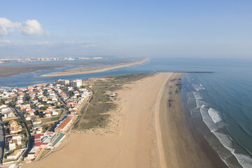 Punta Umbría mit Playa de Punta Umbría Huelva Spanien.