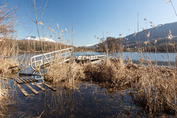 Fototapeta na wymiar Lac de Sainte Hélène - Savoie.
