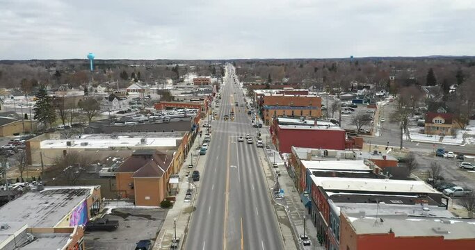 Oxford, Michigan downtown drone video moving forward.