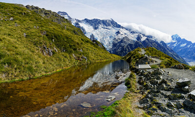 Sealy Tarns and the viewpoint on the route to Mueller Hut.