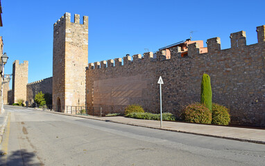 Fototapeta na wymiar Muralla medieval en Montblanc Tarragona España 