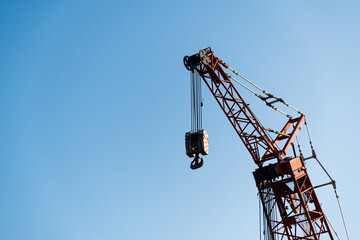 Looking crane working from below