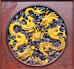 Dragon carved on the gate