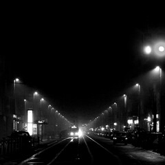 Fototapeta na wymiar the tram at night