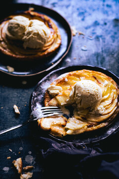 Tasty apple pie with ice cream