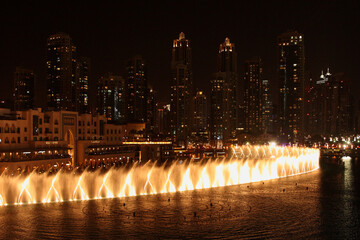 Dubai - Dubai Fountain / Dubai - The Dubai Fountain /.