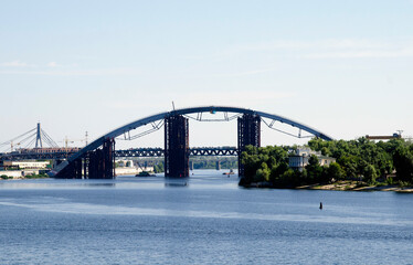 Obraz premium bridge over Dnipro river in Kyiv