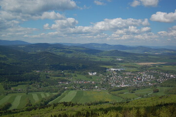 Fototapeta na wymiar Krajobraz górski ze szczytu góry