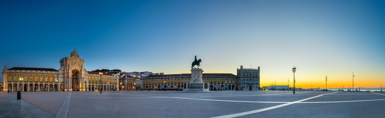 Commerce Square panorama (Praca do Comercio) with statue of of King Jose I in Lisbon. Portugal - obrazy, fototapety, plakaty