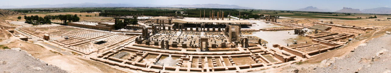 Obraz premium Panoramic photo of Persepolis in Shiraz