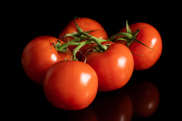 red tomatoes on black background, tomatoes, Bunch of tomatoes, tomatoes on a black background, red tomatoes, vegatables 