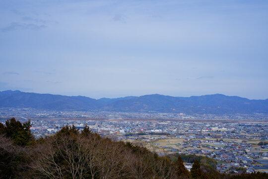 四国山地から望む吉野川市、阿波市の街並み(徳島県吉野川市)
