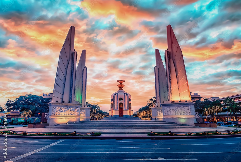 Wall mural Democracy Monument in Bangkok, Thailand