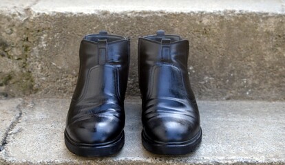 Just polished Shining black man's half boots